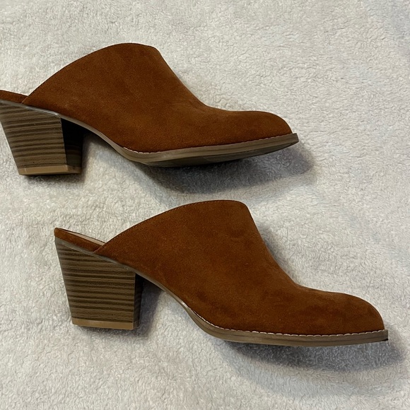Old Navy Casual Chocolate Faux-Suede Mule Booties Block Heel Women’s Size 8 - Picture 6 of 10